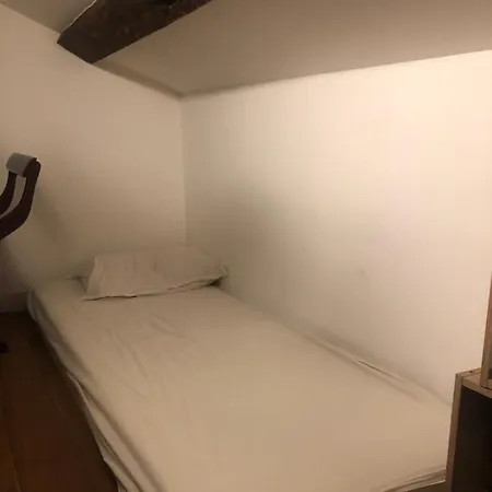Appartamento Charming On Floor In Marais -5p